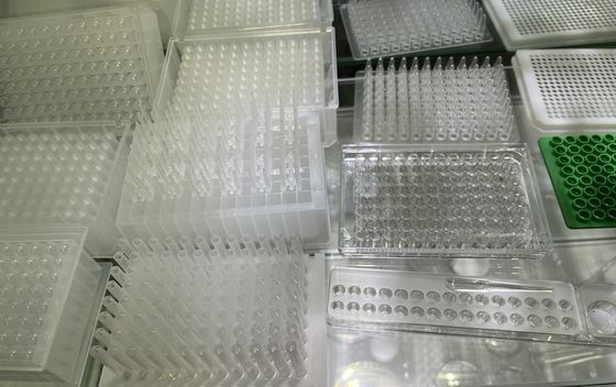 Laboratorio Pipetta a goccia di plastica Moffa multi cavità Dispositivo medico Stampo a iniezione Stampo a iniezione di plastica Europa