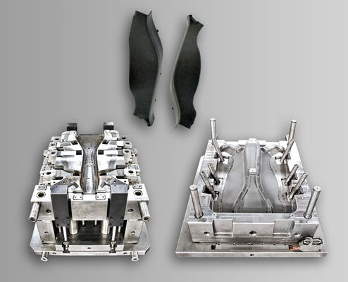 Fabbrica di stampi per iniezione di plastica per automobili personalizzata Fabbrica di stampi per due cavità Materiale PC / ABS / PP / POM Nero